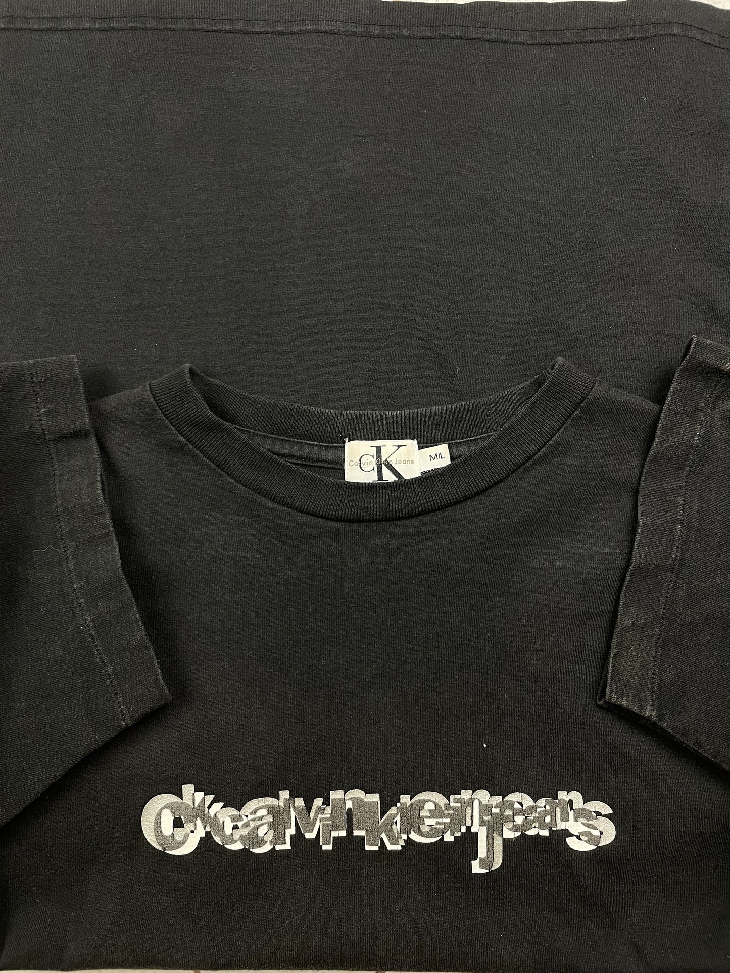 90’s Rare Calvin Klein Spellout tshirt