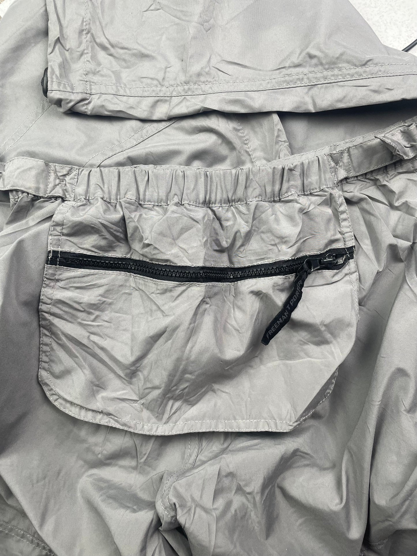 00’s Multipocketed Parachute Pants