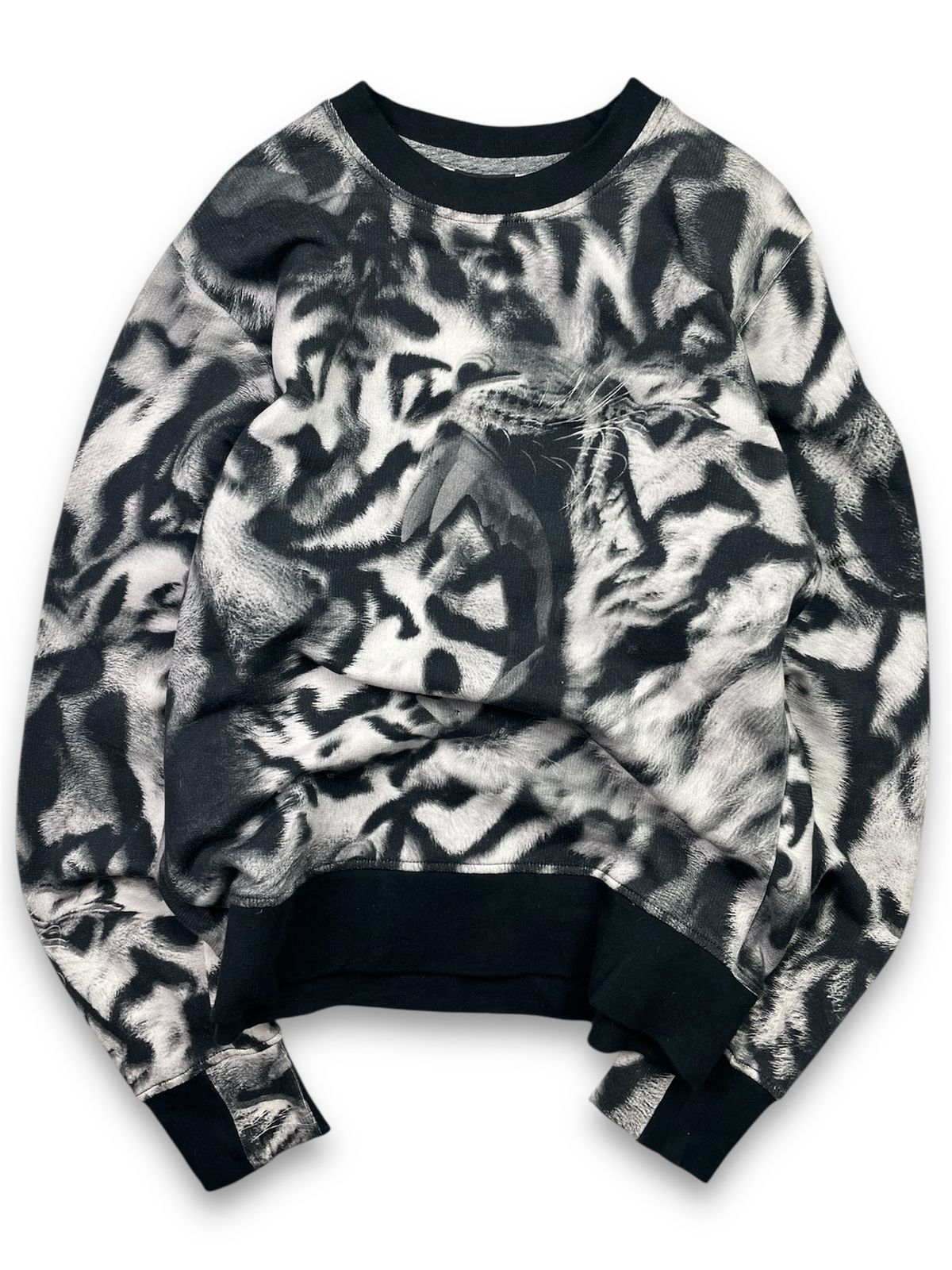 Vintage Paul Smith leopard printed crewneck